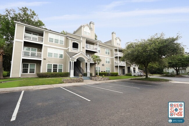 Photo - MOVE IN THIS YEAR - FREE MONTH'S RENT IN 1st 90 DAYS! Unit 103