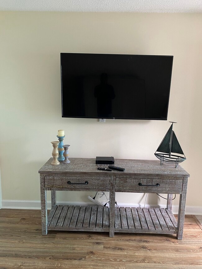 Photo - 7403 N Ocean Blvd