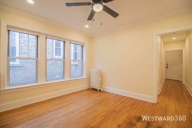 Photo - 7648 N Greenview Ave Unidad 3