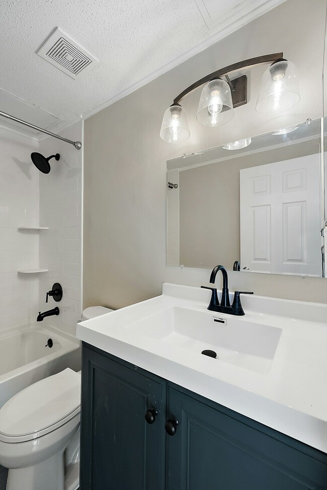 Photo - 39471 Jefferson Ave Unit 2