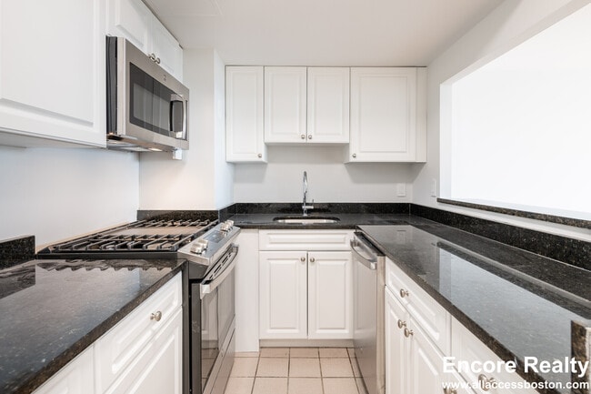 Building Photo - 1410 Columbia Rd Unit 714I