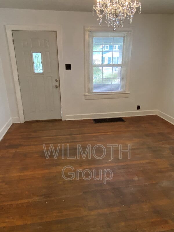 Photo - 1223 N Oxford St