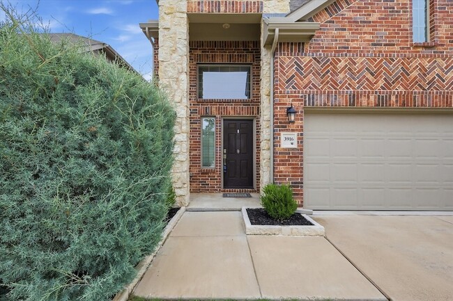 Photo - 3916 Ford Dr