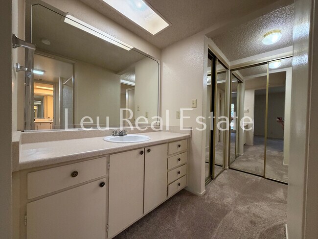 Photo - 1009 Fulton Ave Unidad 120