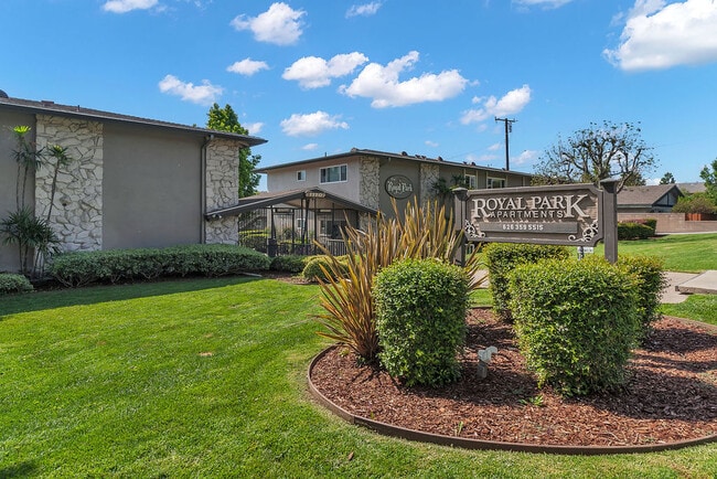 Photo - Royal Park Apartments