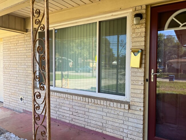 Photo - 2022 Odessa Dr