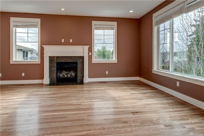 Photo - Seward Park 4 bedroom 3.5 bath Available now.