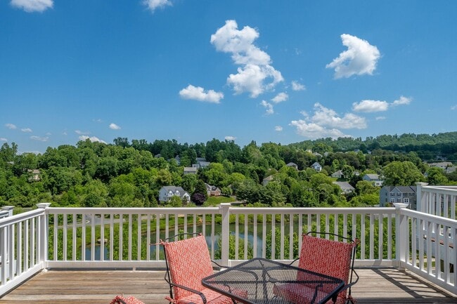 Photo - 1992 Asheville Dr