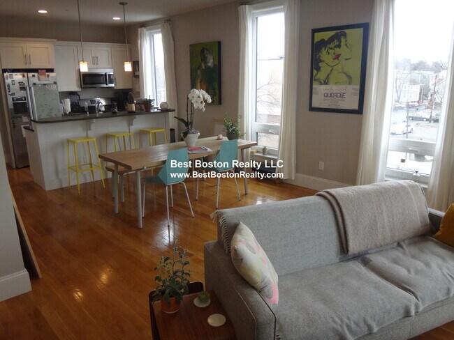 Photo - 168 Hampshire St Unit 3B