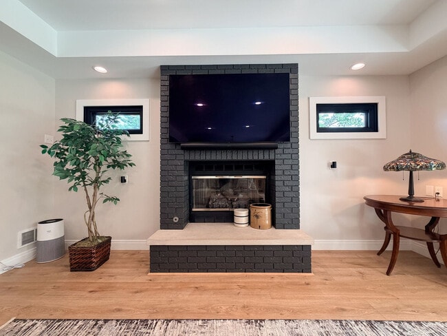 Photo - 2318 Hillside Ct Unit SI FL2-ID1603626P