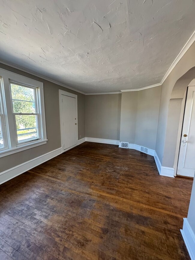 3177-79 N. Holton St.