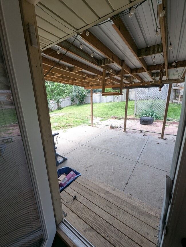 Photo - 2130 N 189th St
