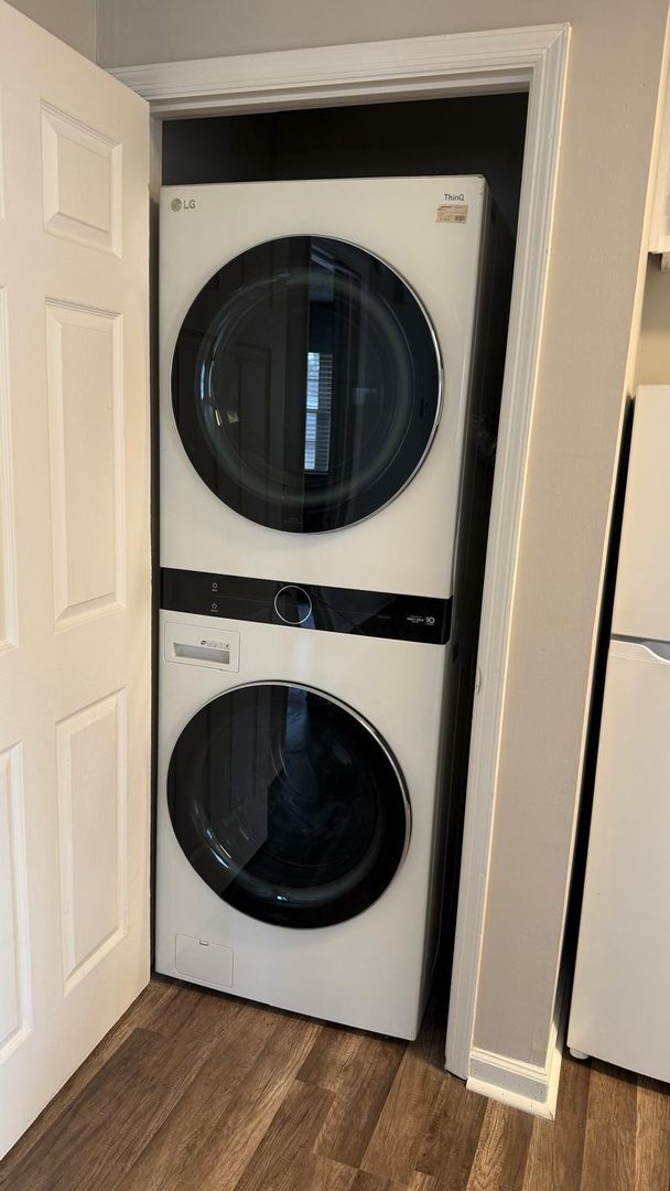 Photo - Sheldon Court Unit C