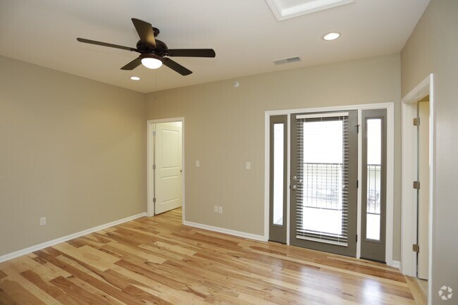 2BR, 2.5BA - River Birch On the Bluff_1500 SF