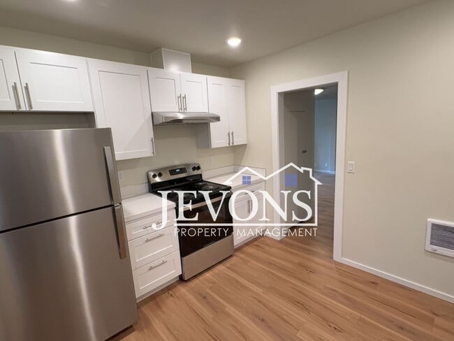 Building Photo - 723 S Sprague Ave Unit A