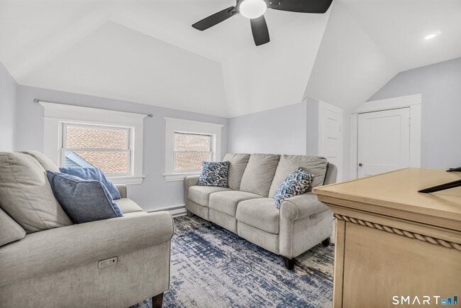 Photo - 277 Maplewood Ave