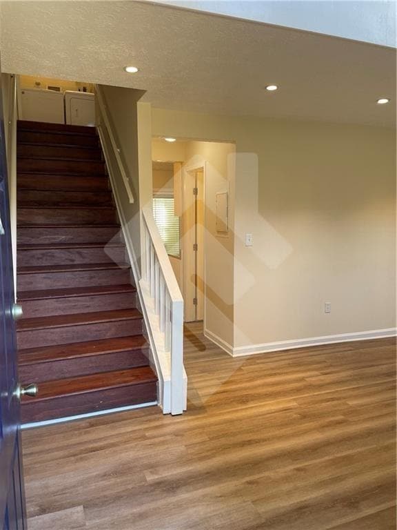 Photo - 4267 Grogan St