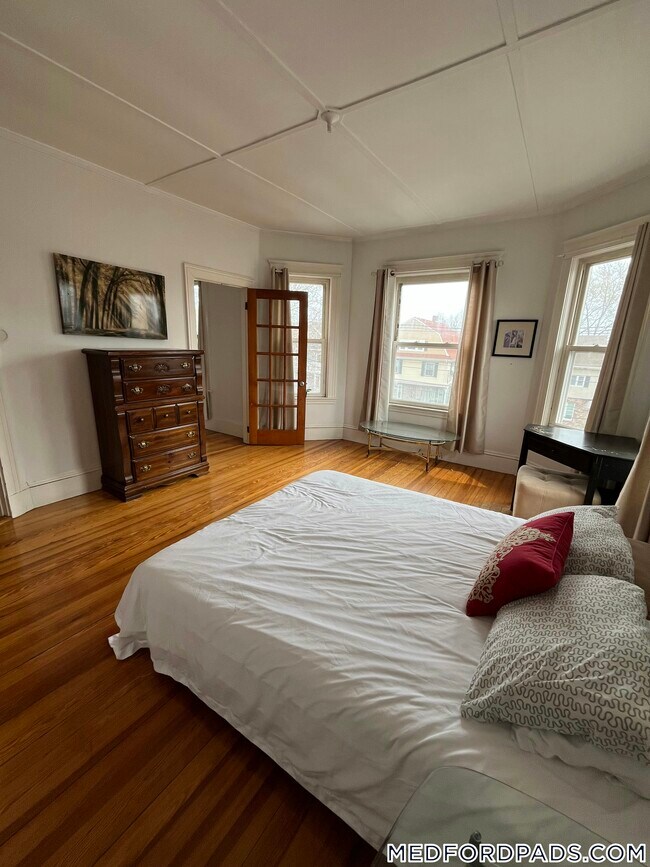 Photo - 124 Forest St Unit 2