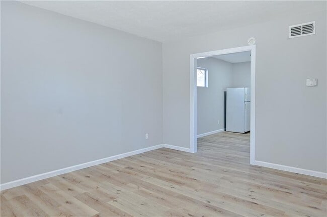 Photo - 955 Tilden St NW