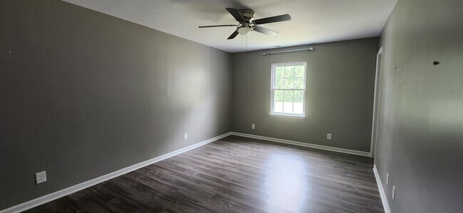 Photo - 610 Miller Ave