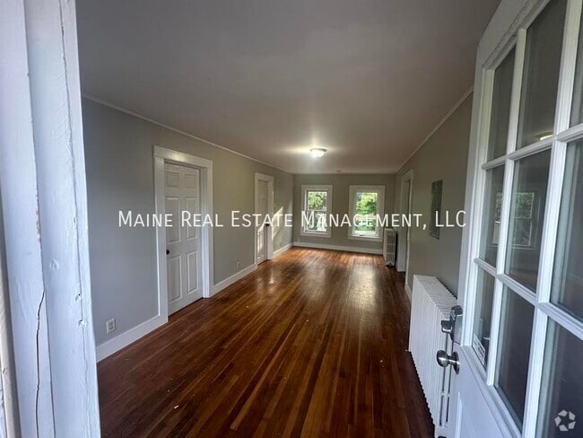 Building Photo - 91 Castine Rd Rental