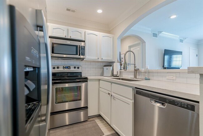 Photo - 902 22nd St Unit 10