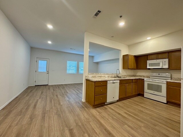 Photo - 2800 W Mockingbird Ln