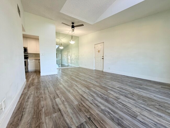 Photo - 616 Sea Pine Way Unit C3