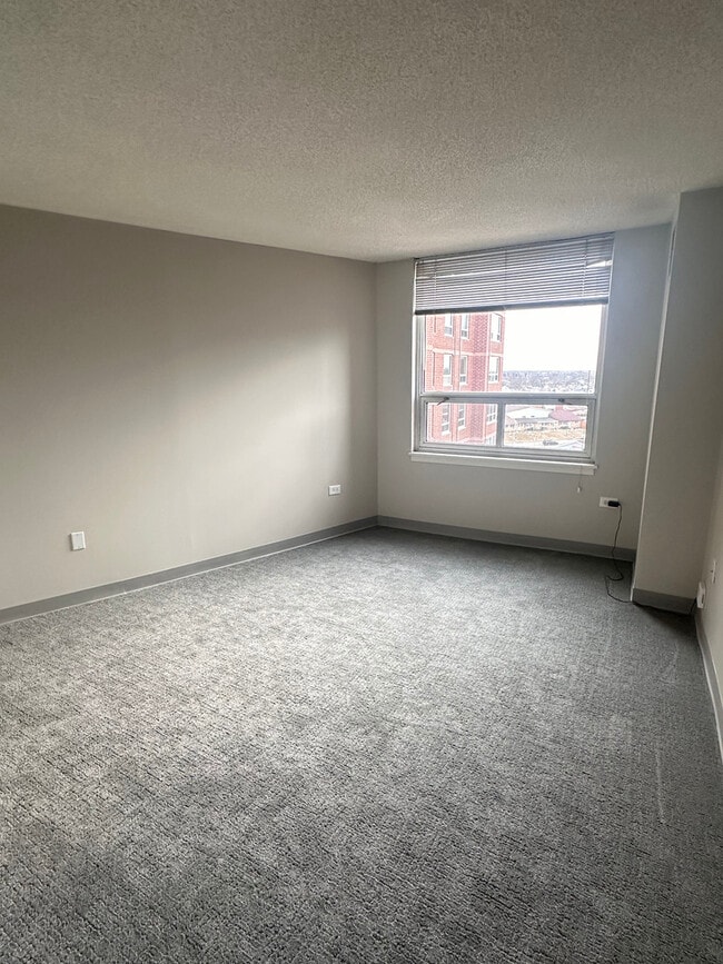 Photo - 8975 W Golf Rd