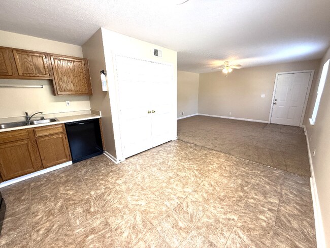 Photo - 7907 Canonero Way Unit A