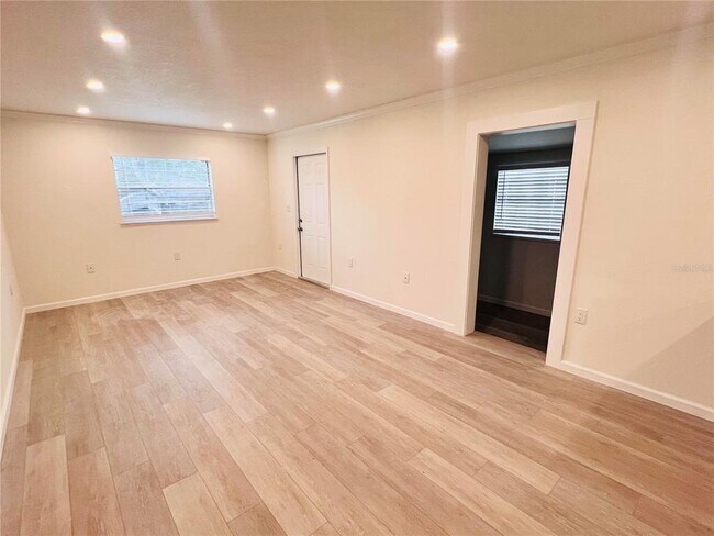 Photo - 5800 Virginia Ave