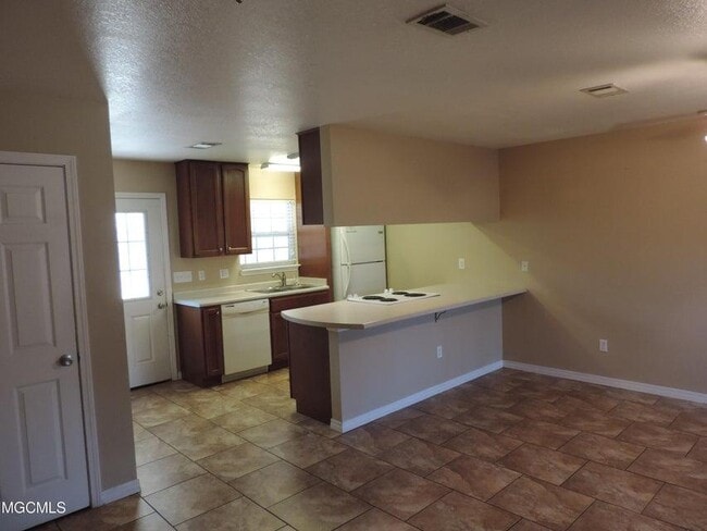 Photo - 207 Reed Ave