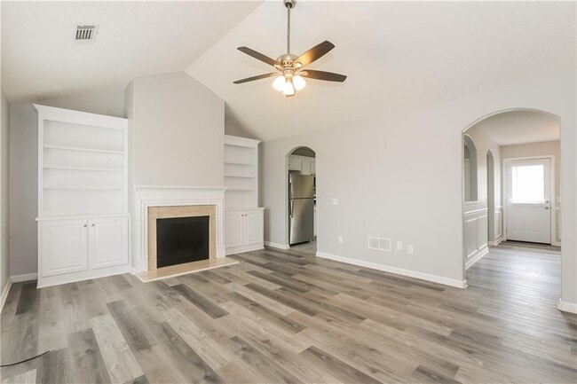 Photo - 1303 Princess Dr