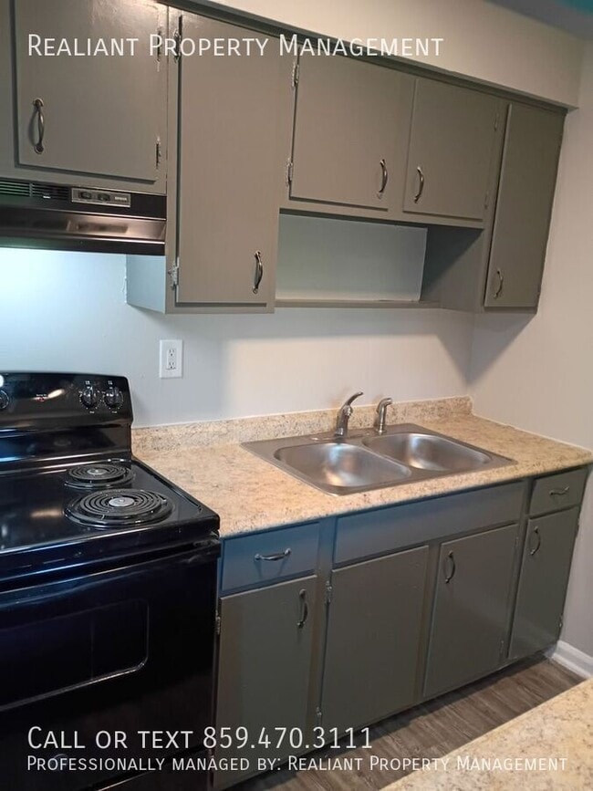 Photo - 2021 Cambridge Dr Unit 44