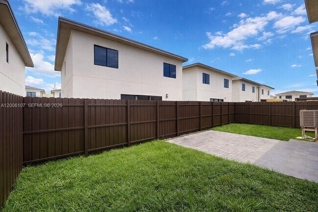 Photo - 1339 NW 2nd Ln