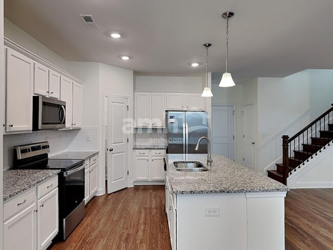 Photo - 427 Catawba St