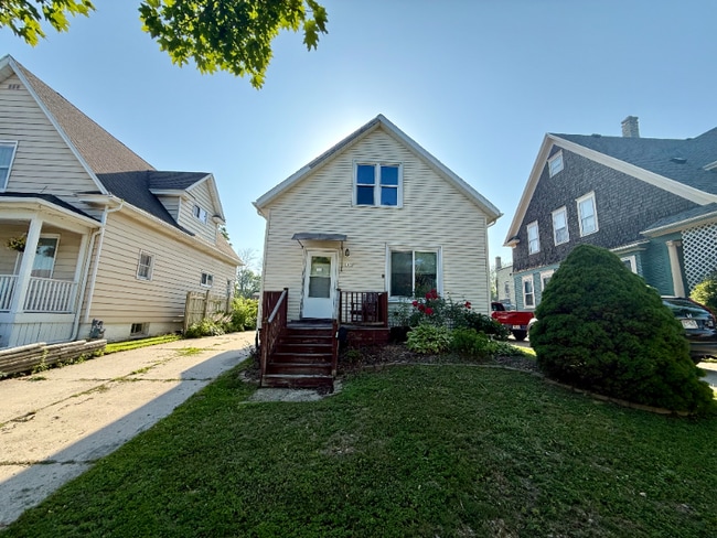 Building Photo - 1126 S 17th St Rental