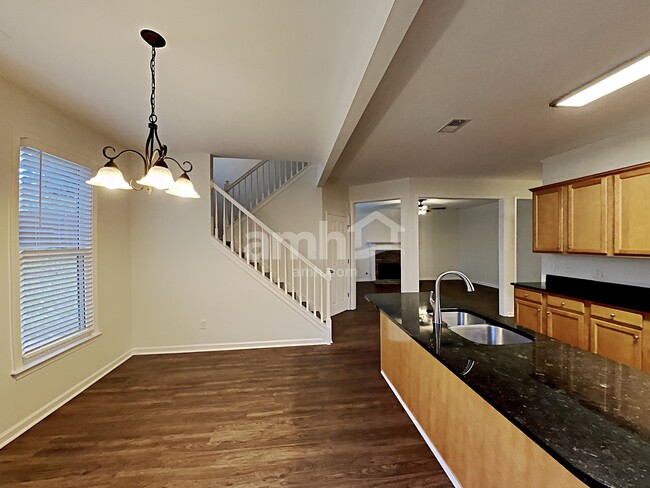 Photo - 503 Oriole Farm Trail