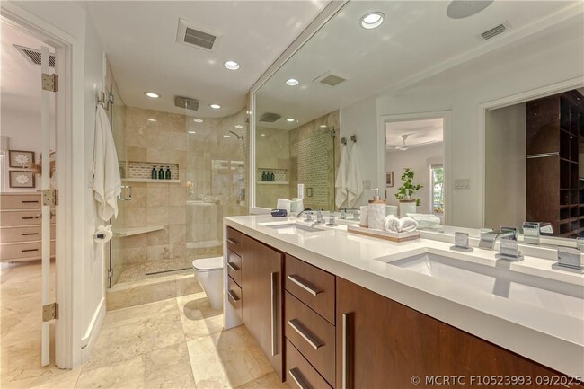 Photo - 268 Imperial Ln