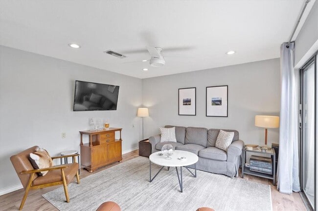 Photo - 2605 Enfield Rd Condo Unit 224