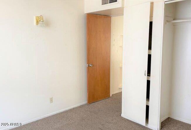 Photo - 1211 W Apache Trail Apartment Unit F