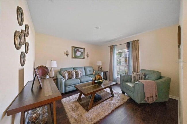 Photo - 6518 Crescent Loop