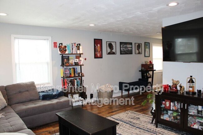 Photo - 1806 Palmer Park Rd