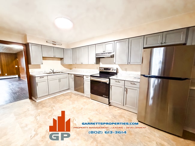 Building Photo - 36 Circle St Unit 36 Circle Street  2