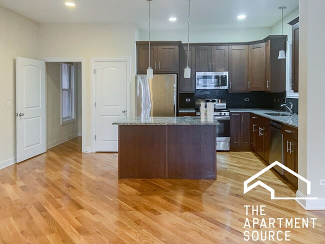 Photo - 2334 N Greenview Ave Apartments Unit 1