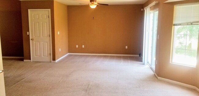 Building Photo - 108 Hickory Ridge Dr Unit 108 Hickory Ridge