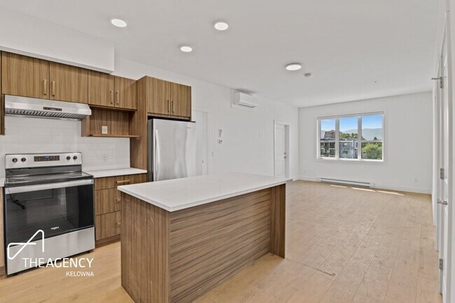 1036 Coronation Ave Unit 408