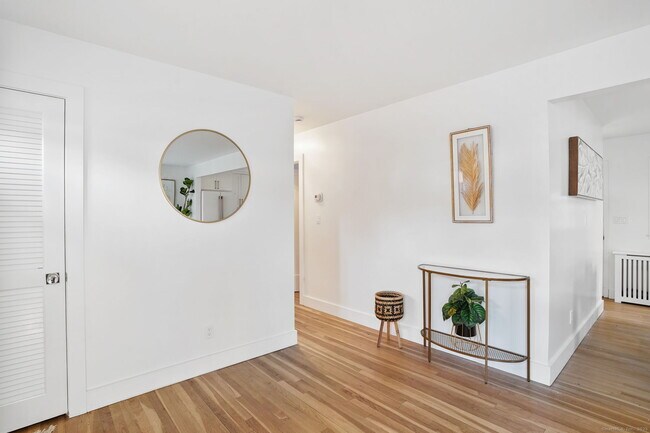 Photo - 132 Toll House Ln