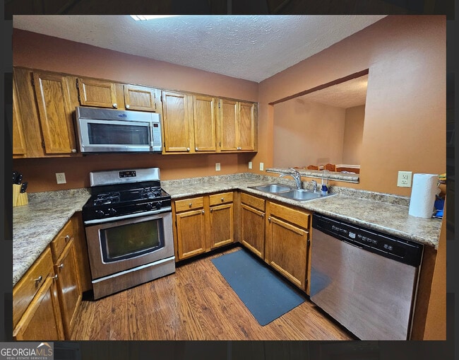 Photo - 2539 Oakridge Pl