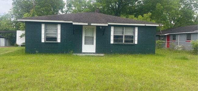 Building Photo - 1418 E Roosevelt Ave